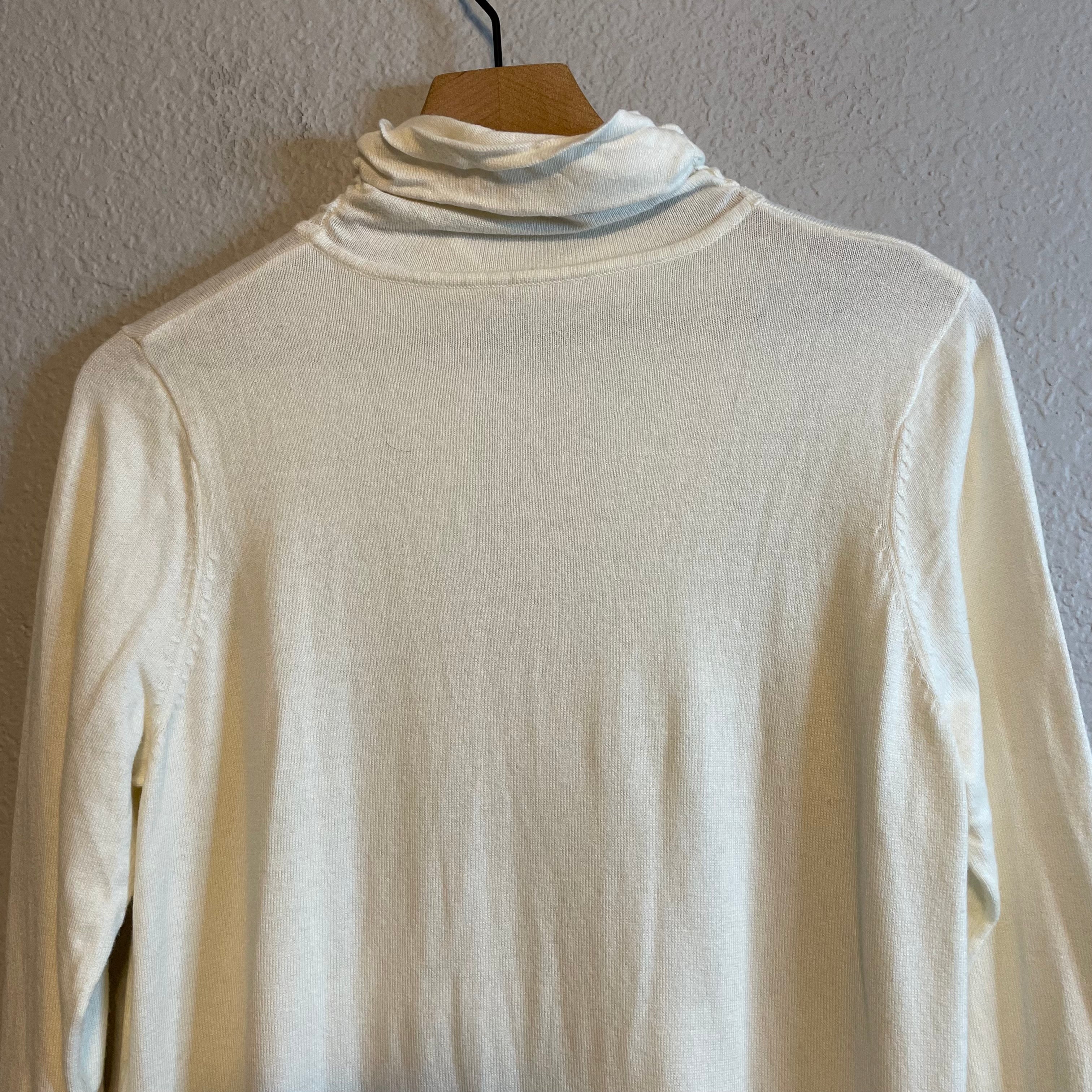 Mock Neck Light Sweater