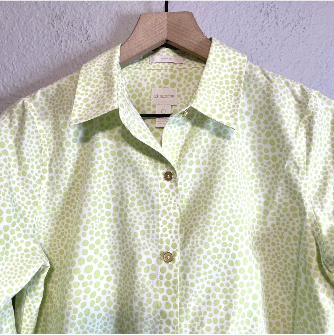 Pebble Print Button Up