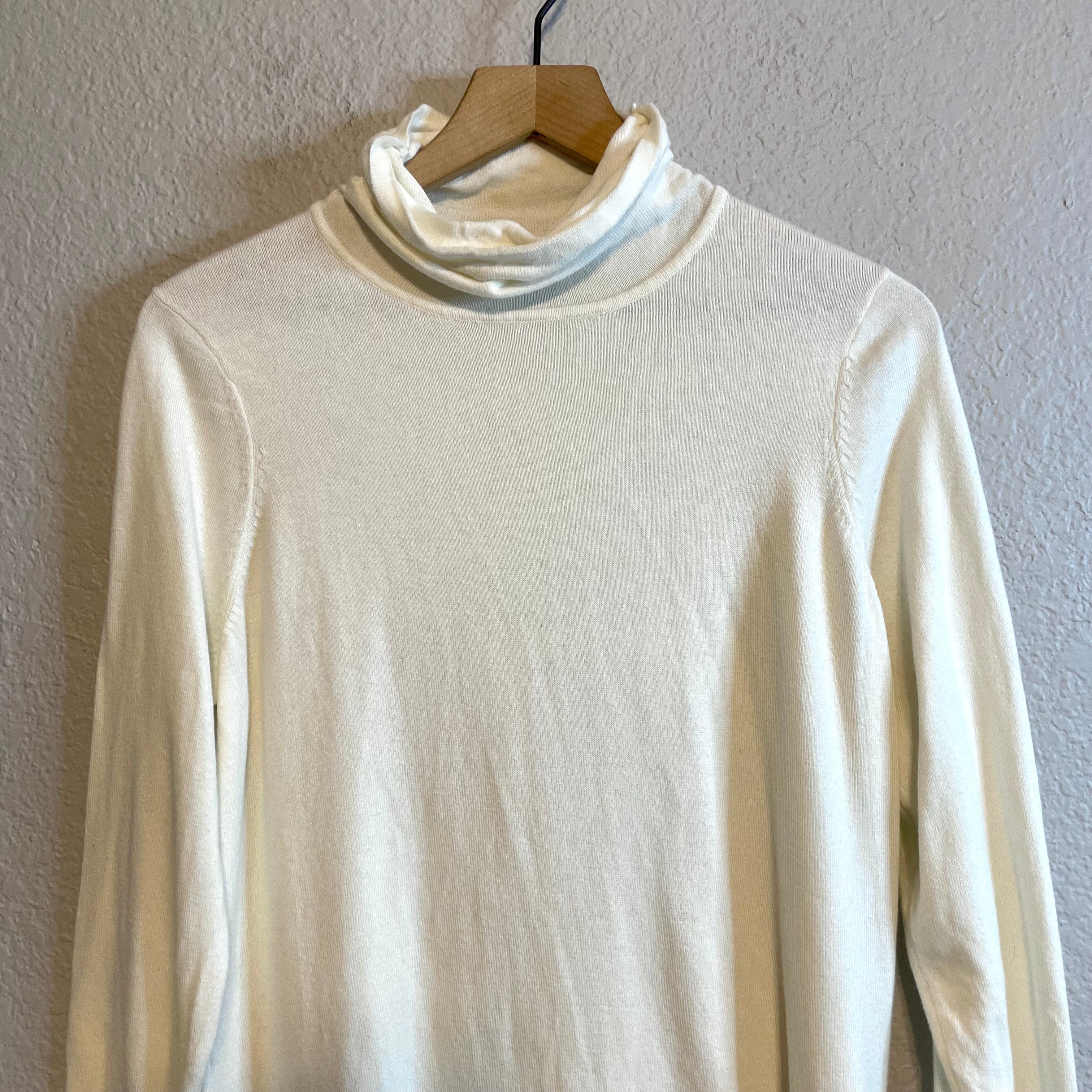 Mock Neck Light Sweater