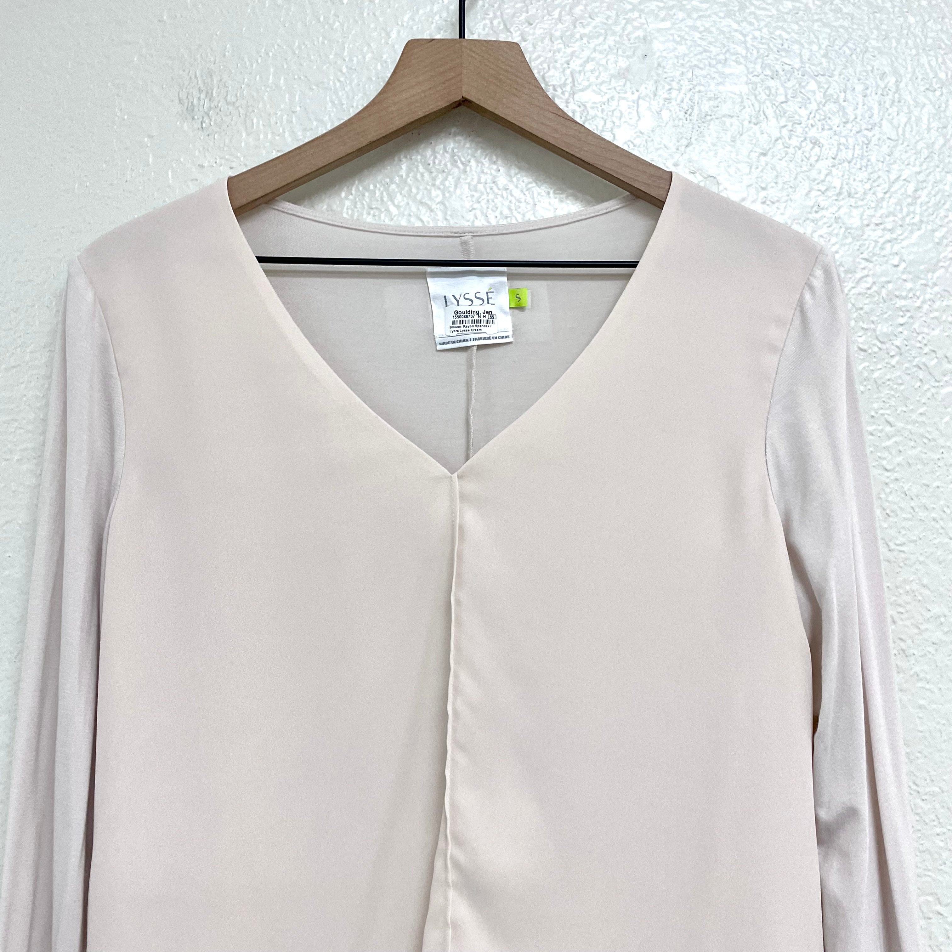 Front Seam V-Neck Top