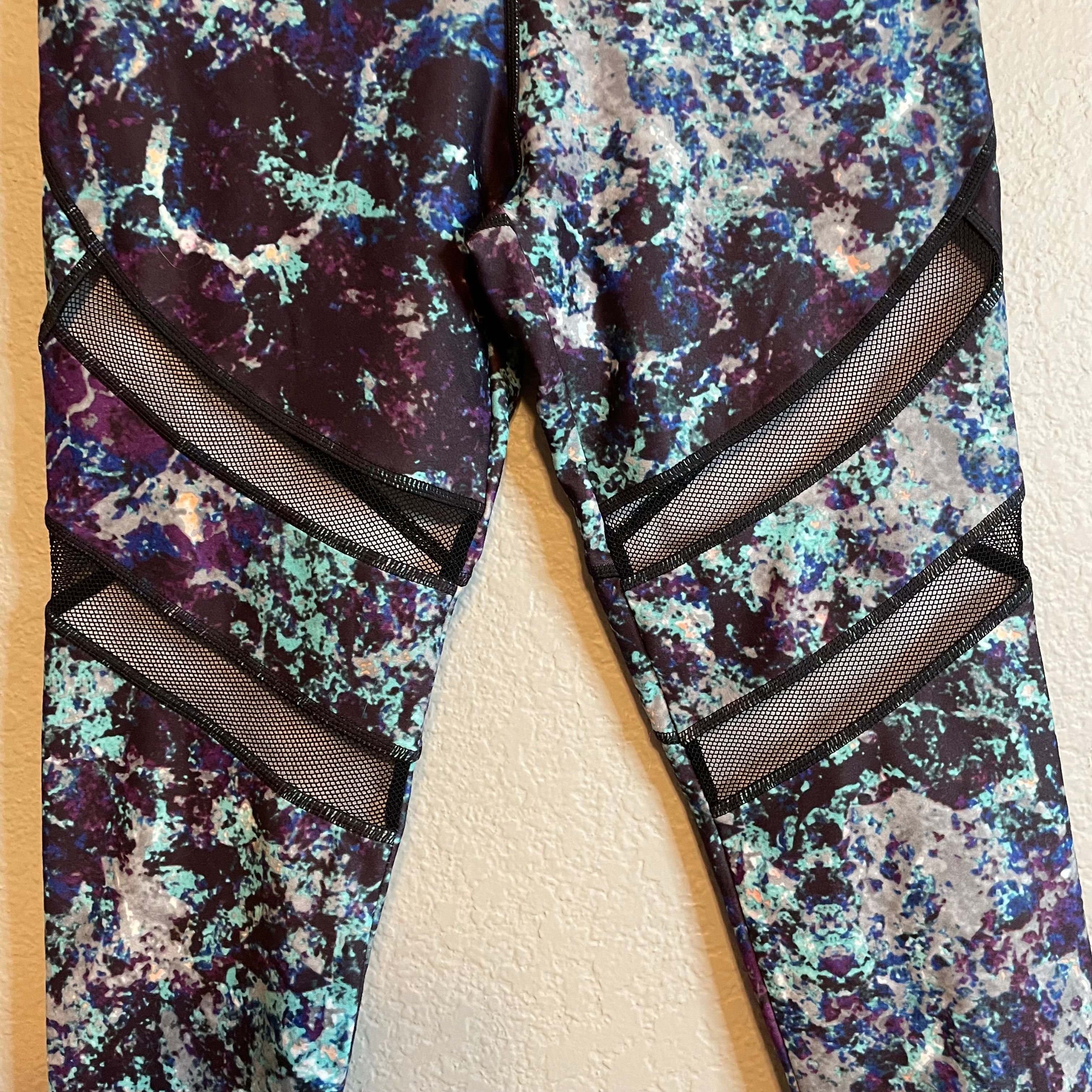 Abstract Cropped Leggings