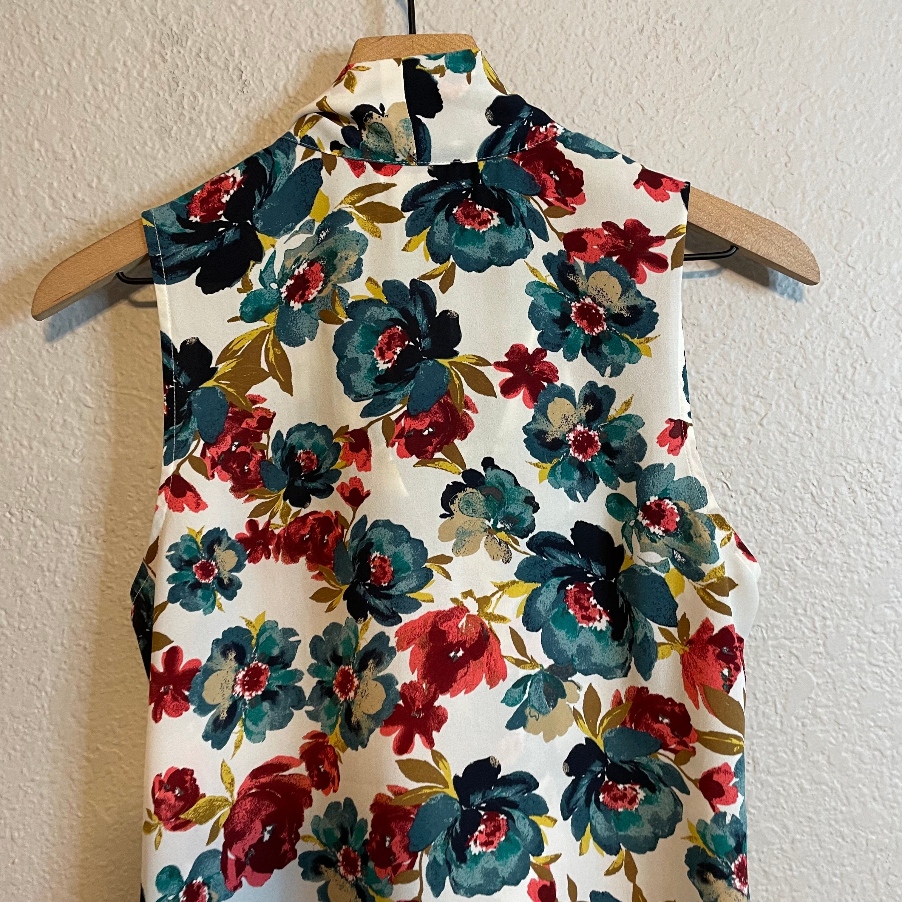 Floral Sleeveless Blouse