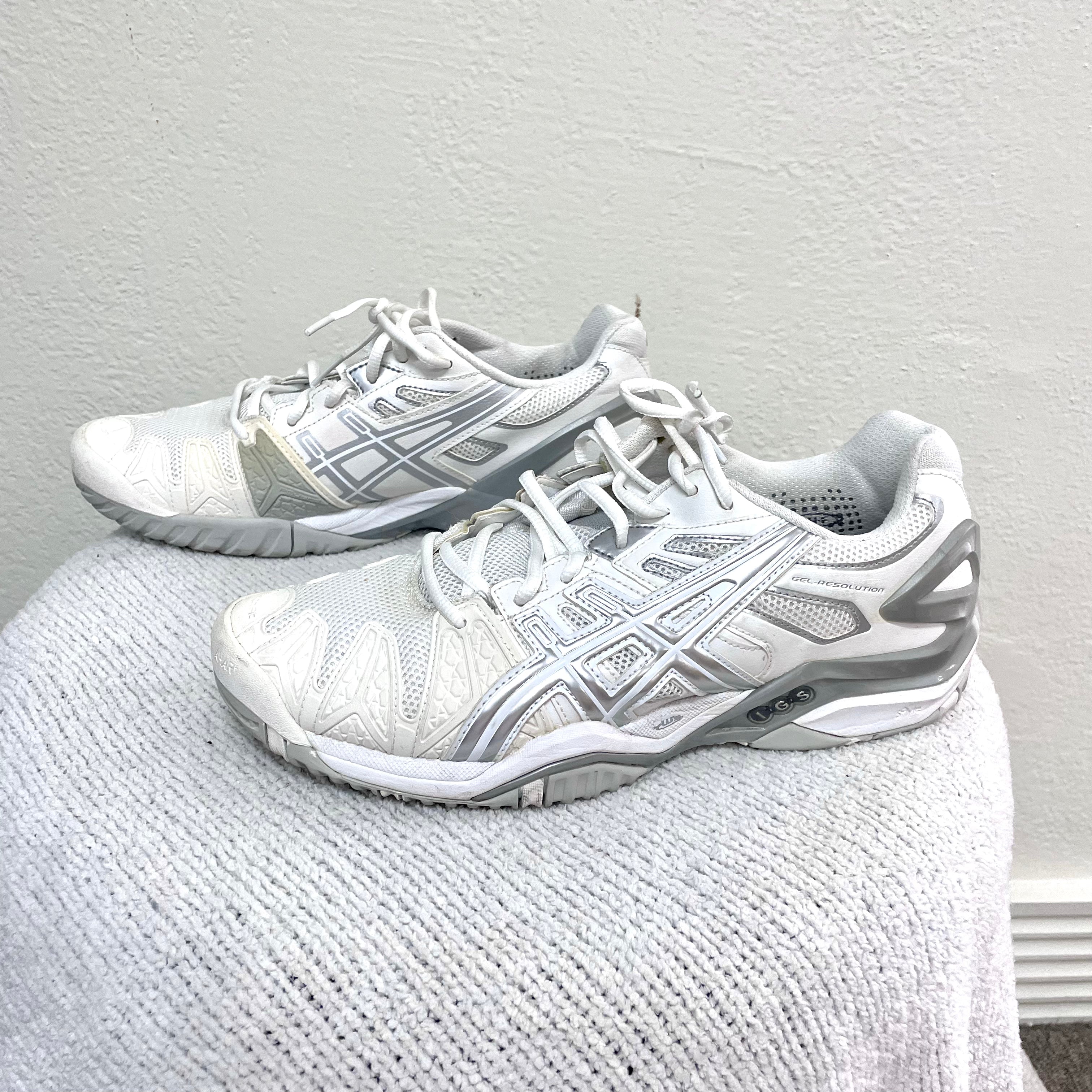 Gel-Resolution Sneakers