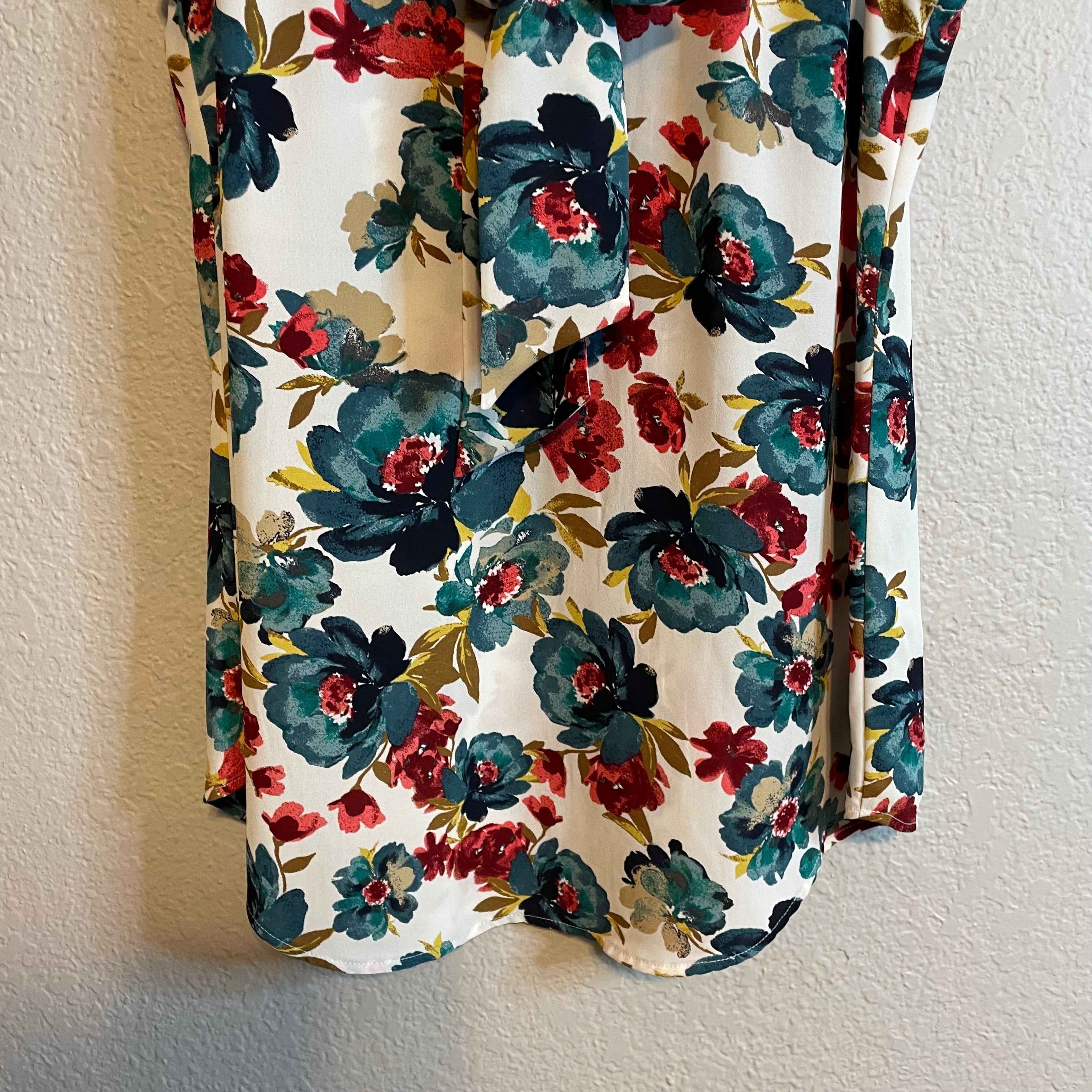 Floral Sleeveless Blouse