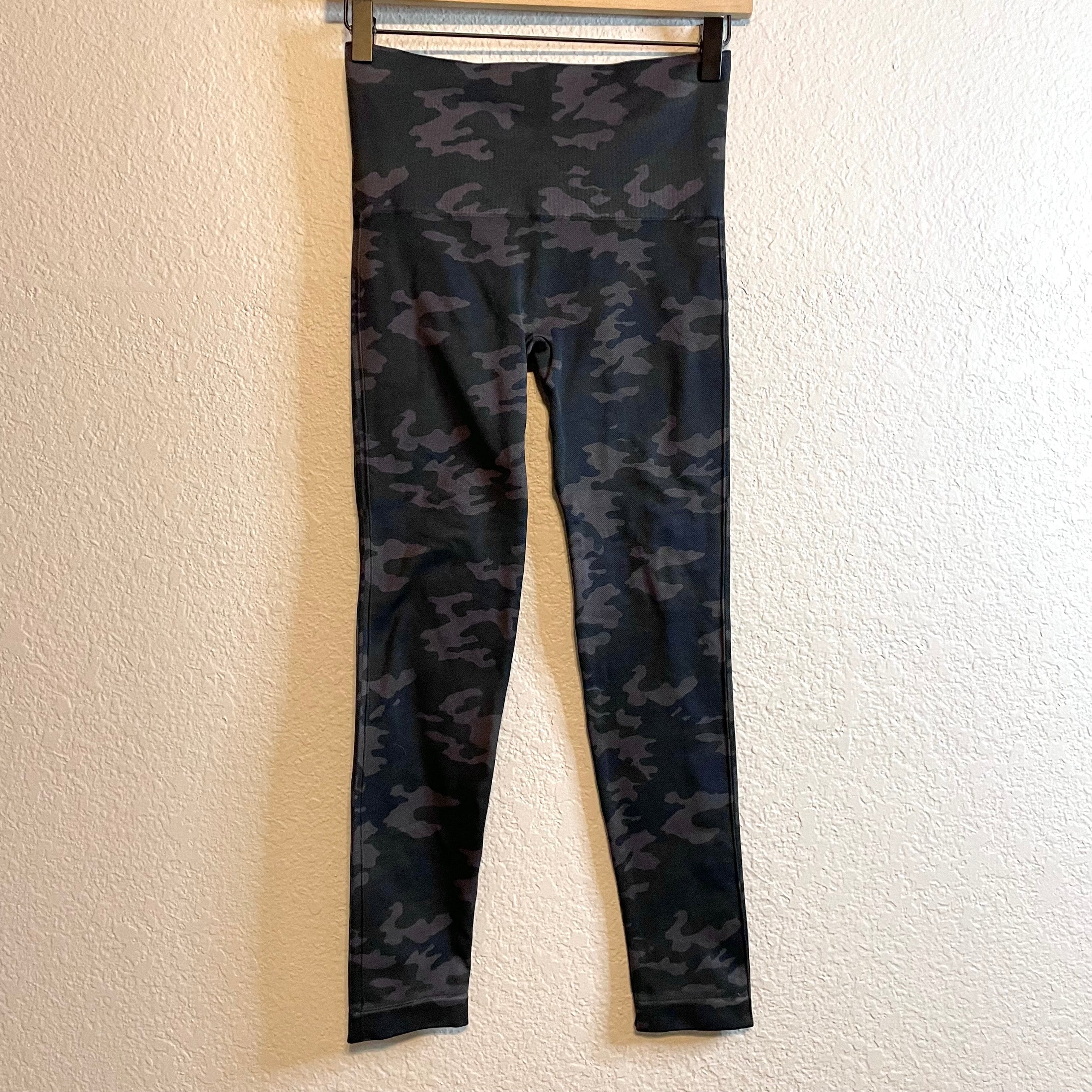 Seamless Camo Leggings