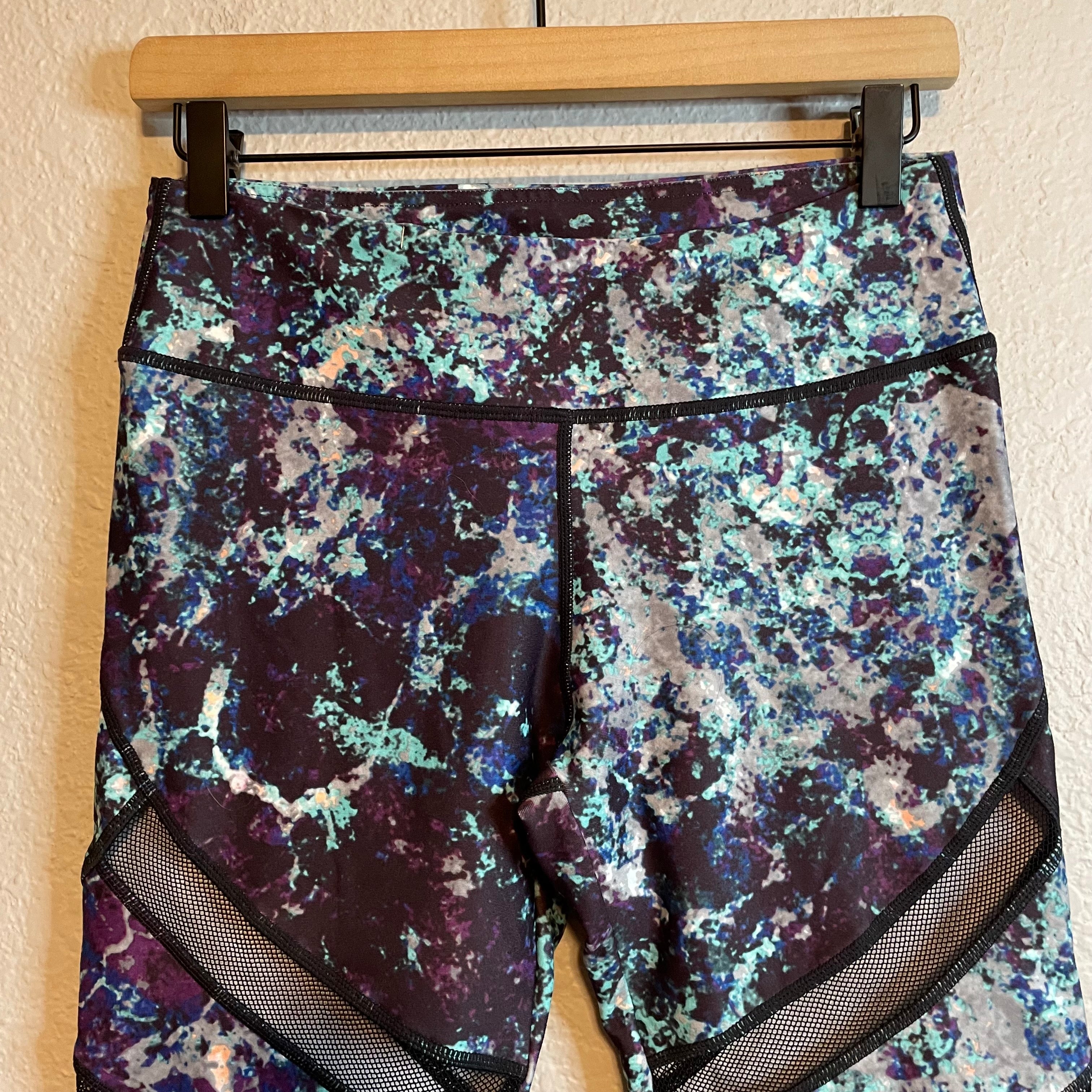 Abstract Cropped Leggings