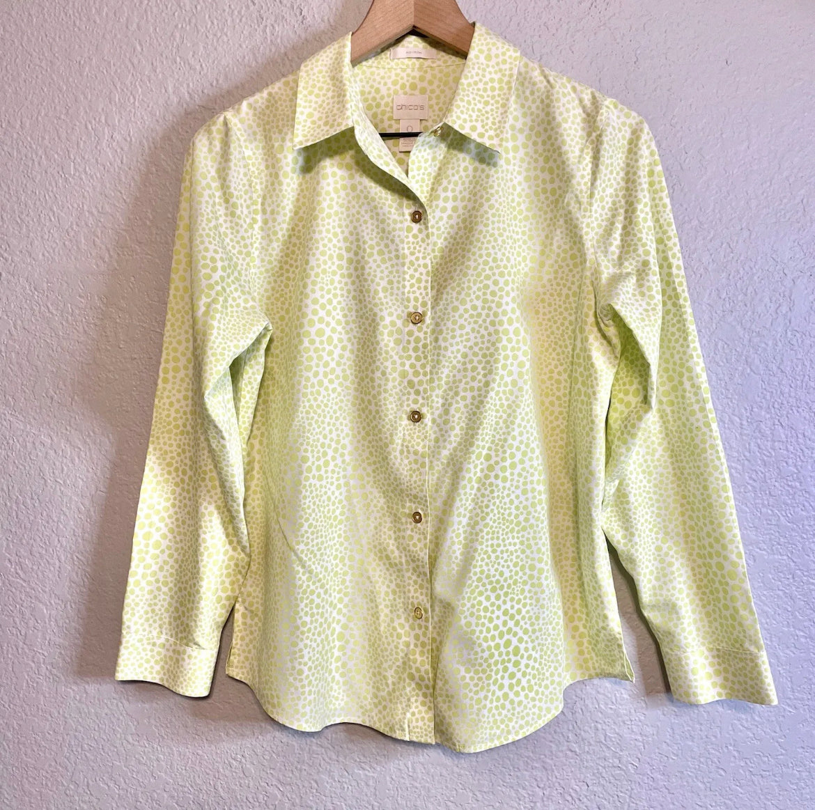 Pebble Print Button Up