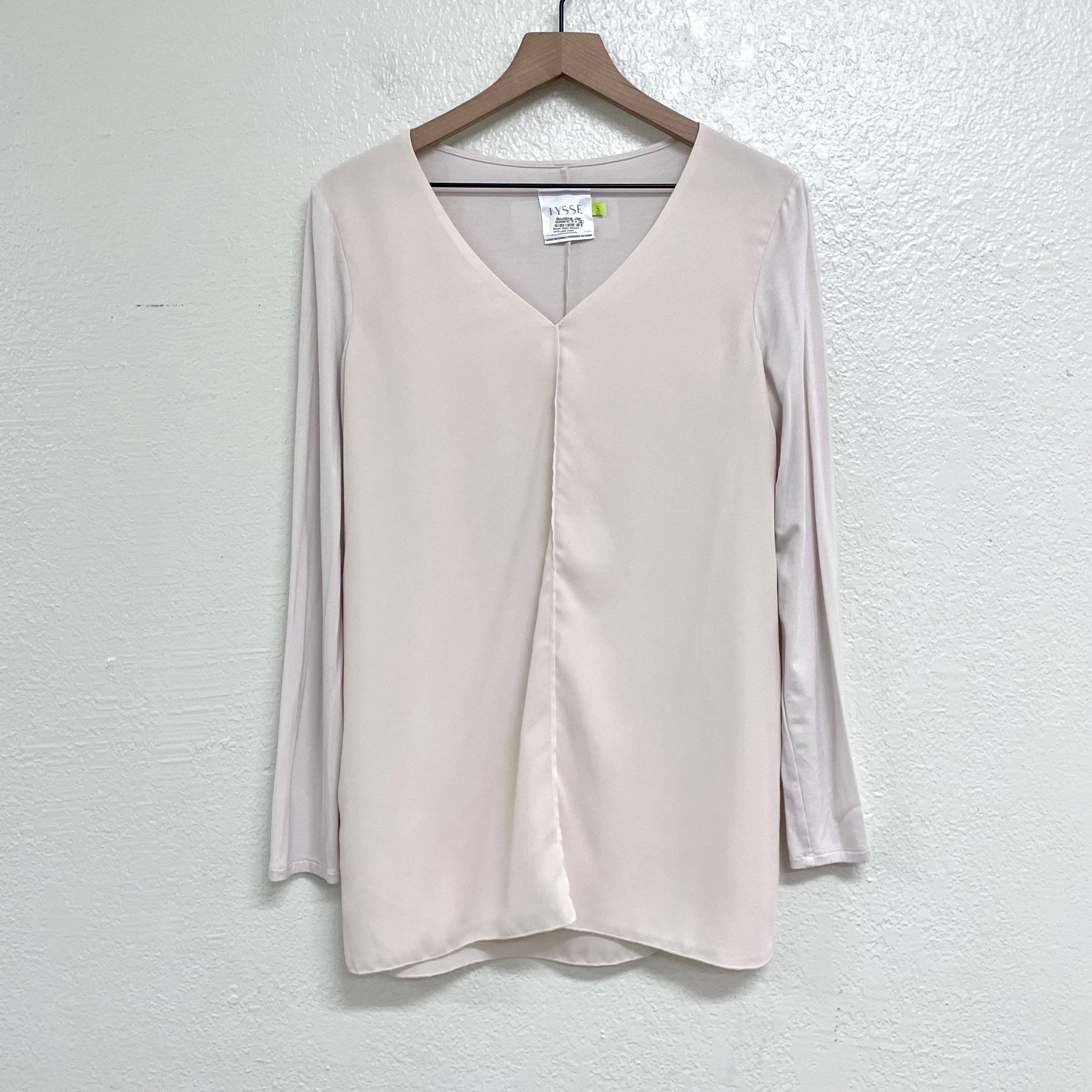 Front Seam V-Neck Top