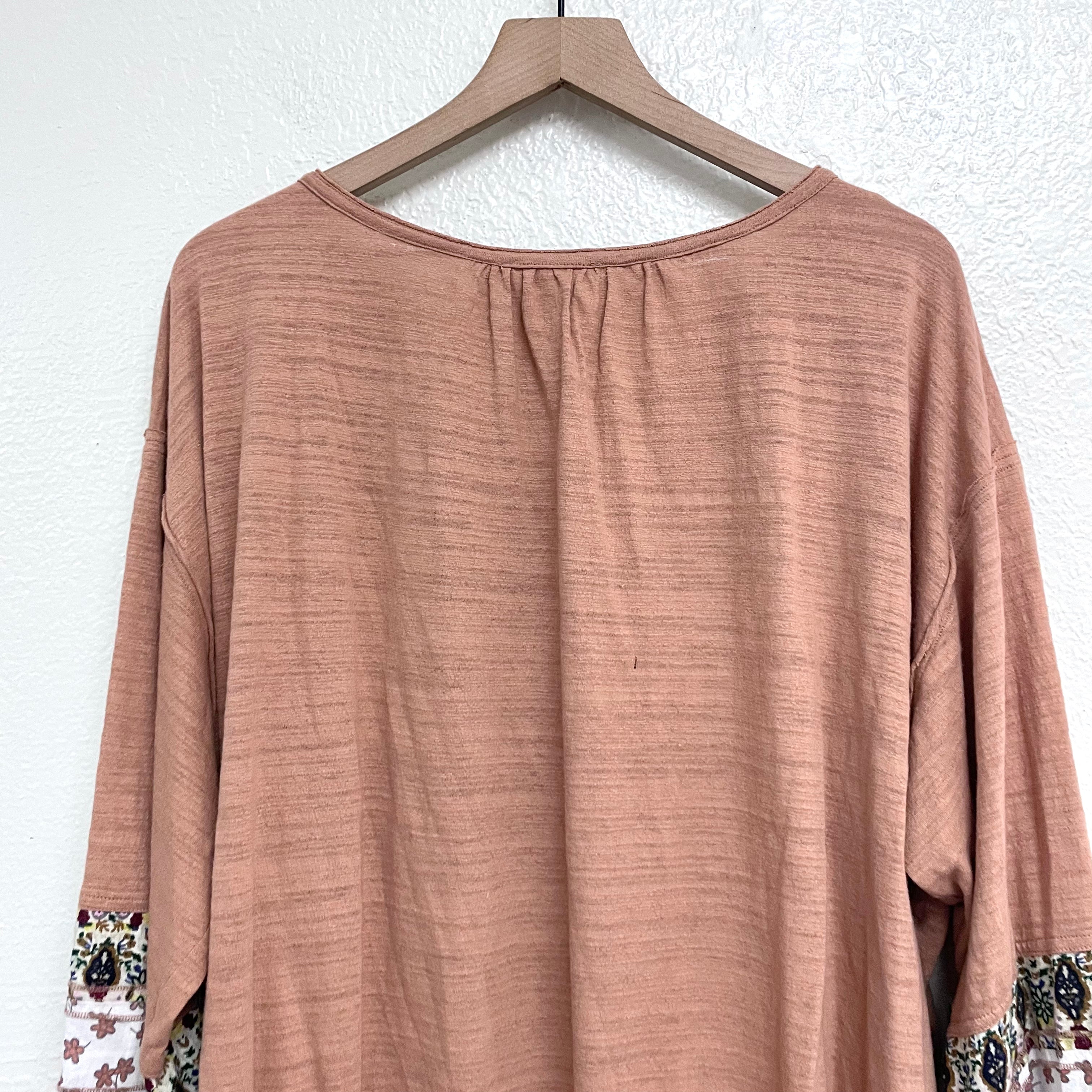 Keyhole Long Sleeve Top