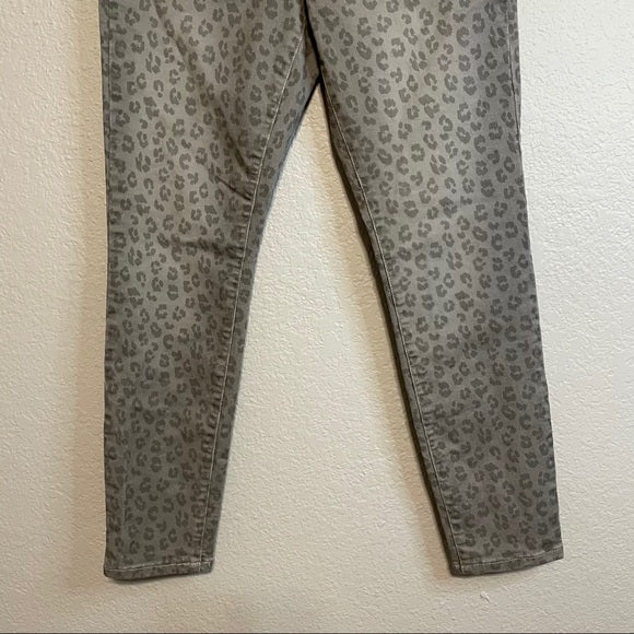 Leopard Print Skinny Jeans