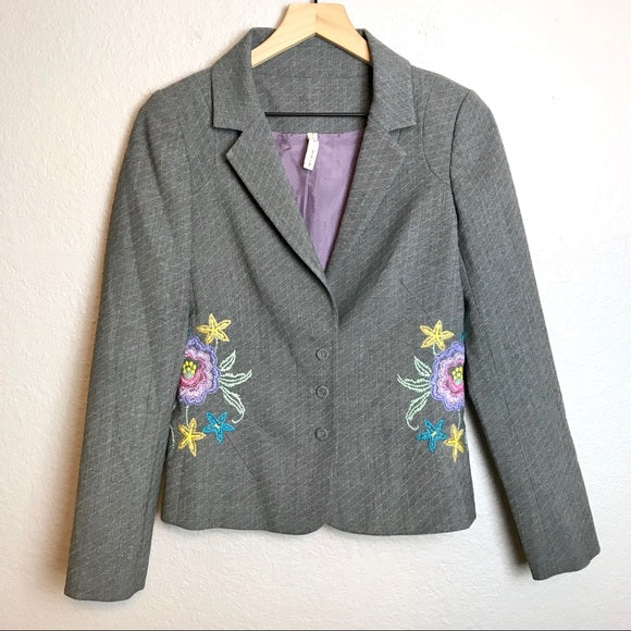 Floral Embroidered Blazer