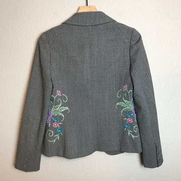 Floral Embroidered Blazer