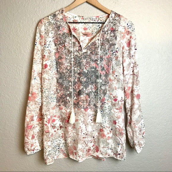 Floral Lace Bib Tassel Blouse