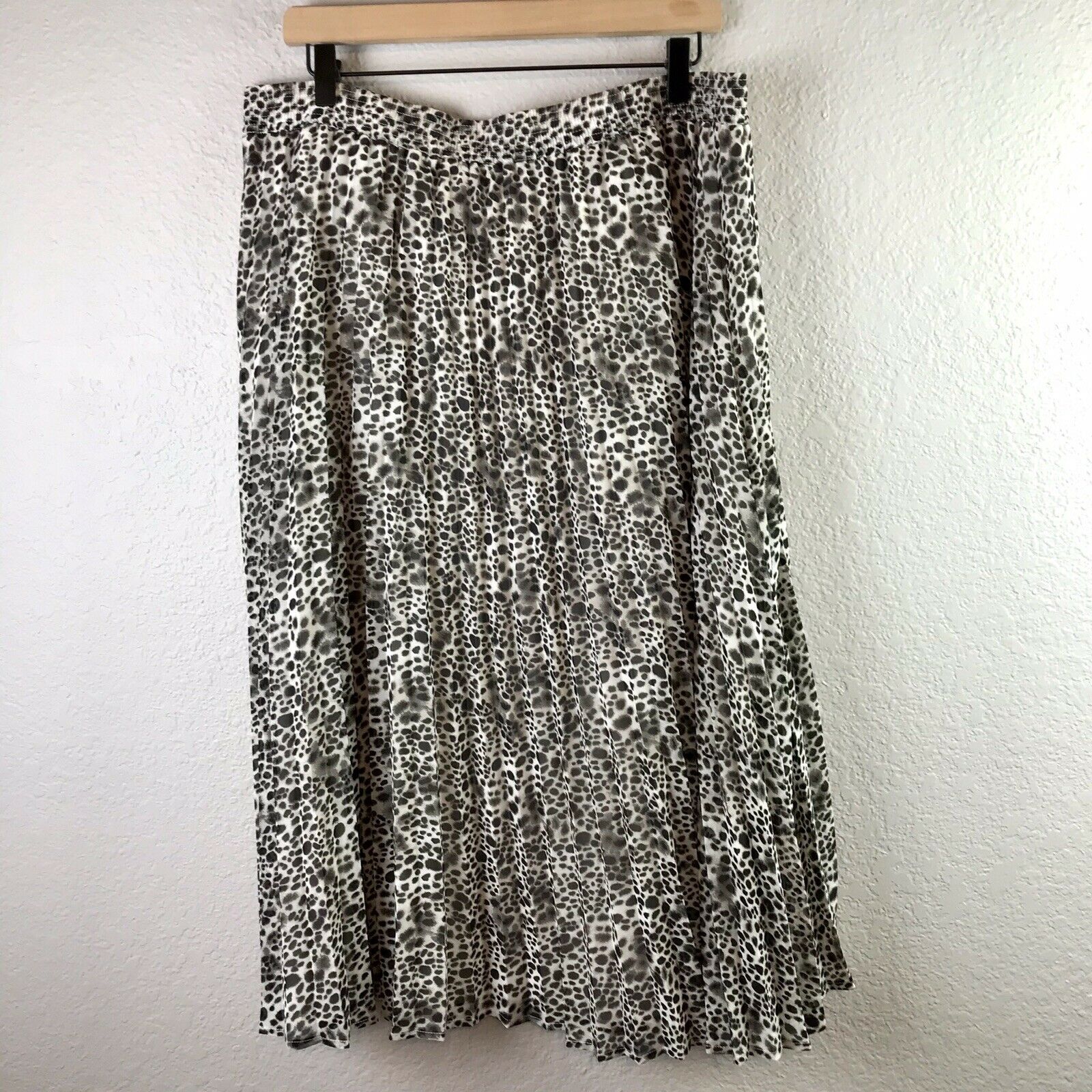 Leopard Pleated A-Line Midi Skirt