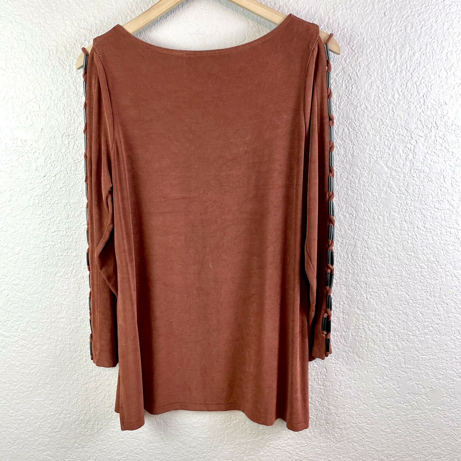 Open Tabbed Sleeve Top