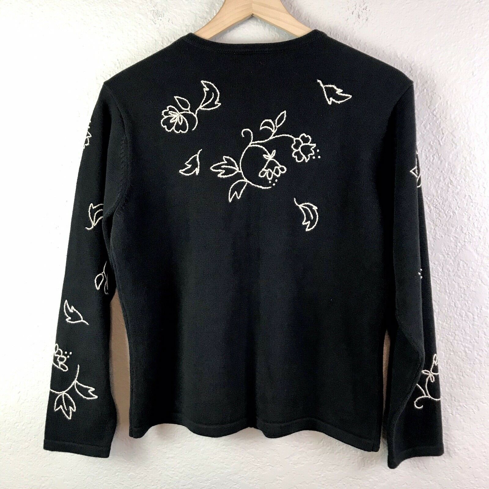 Embroidered Floral Cardigan