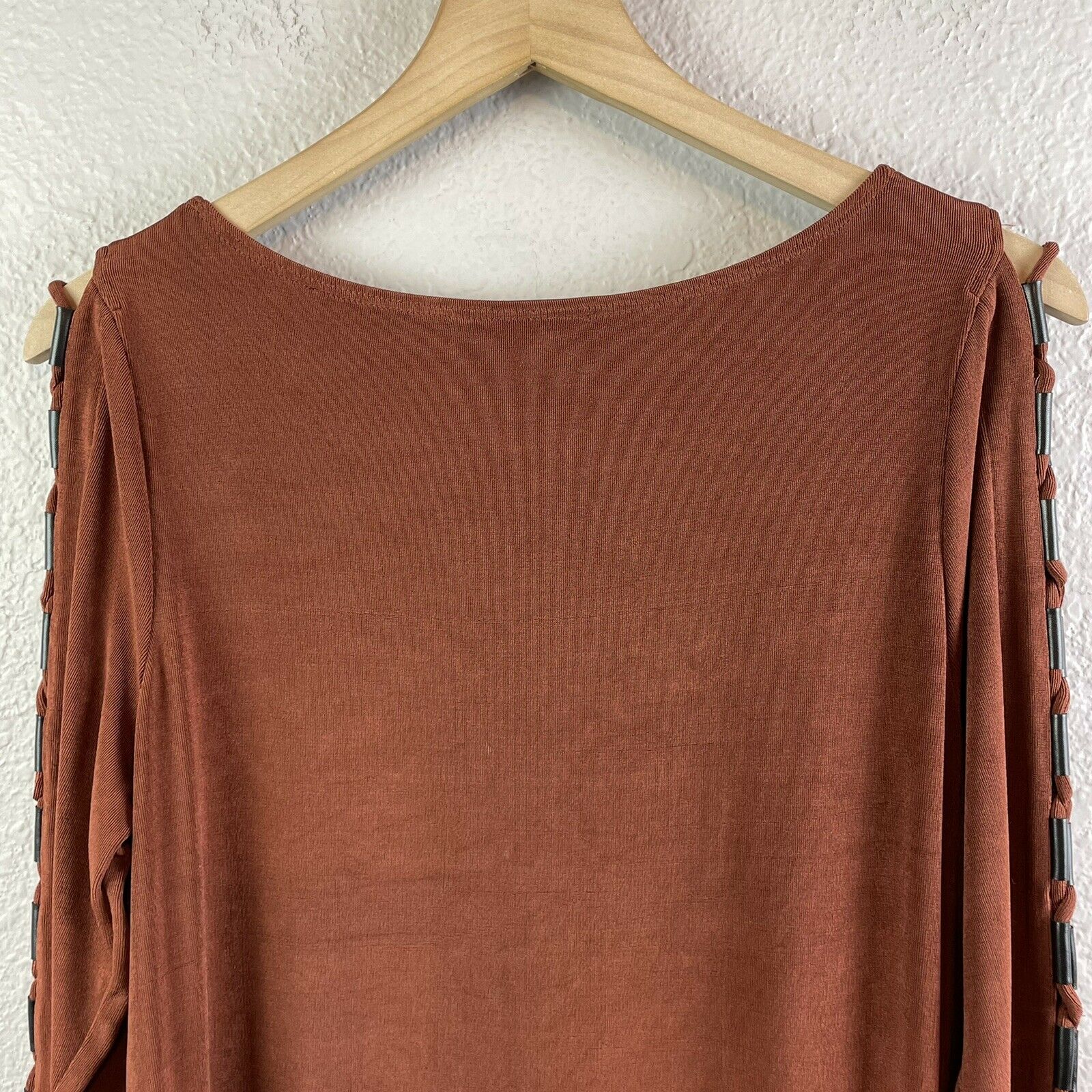 Open Tabbed Sleeve Top