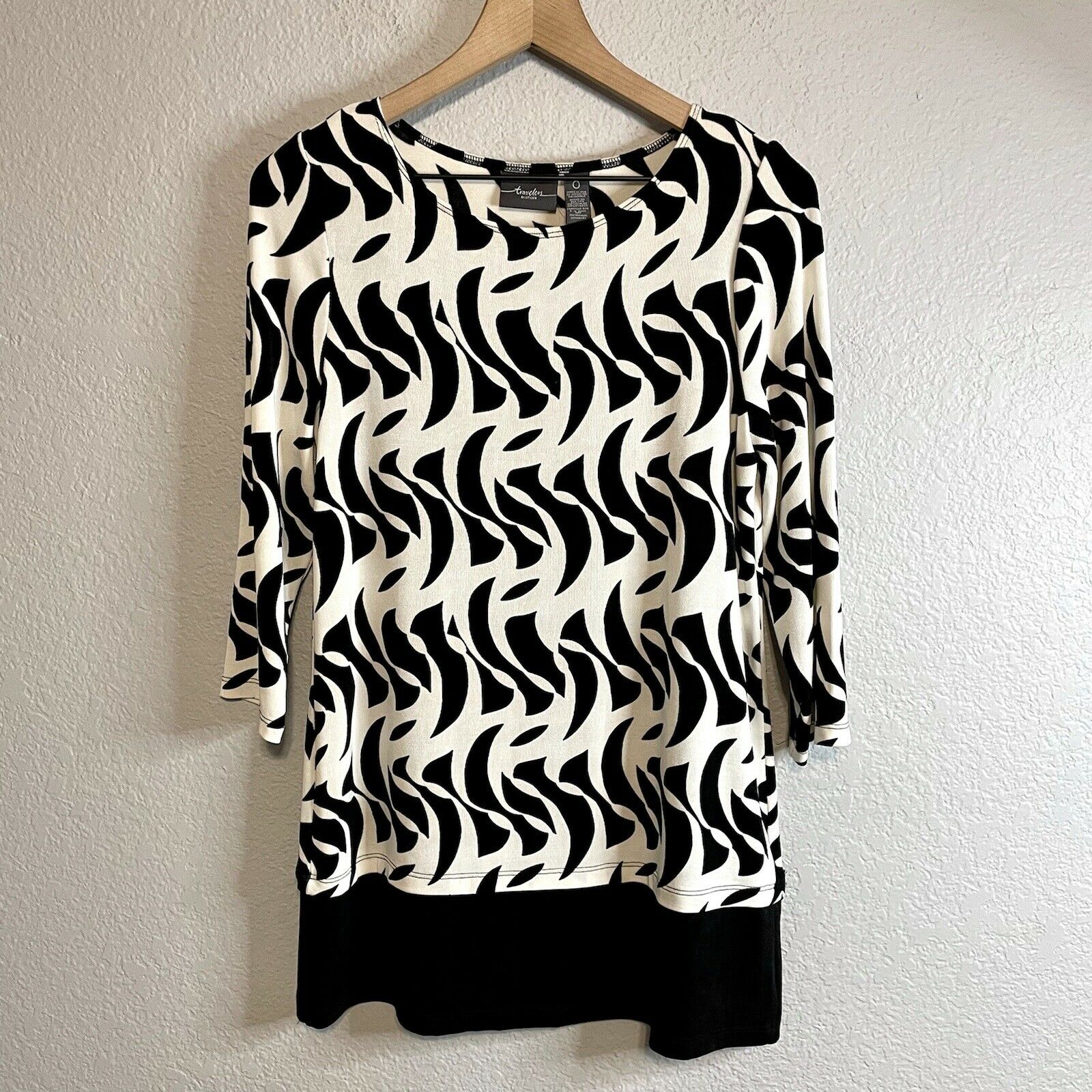 Geometric Stretch Blouse