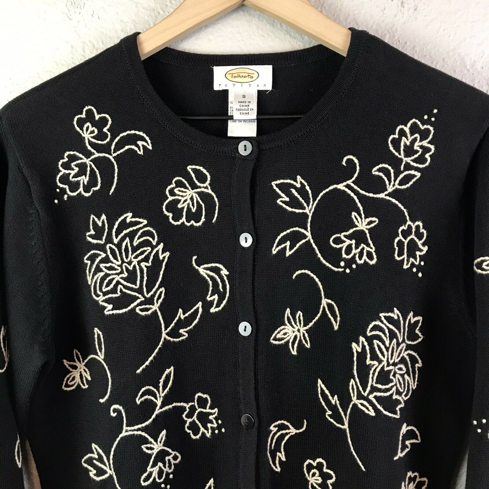 Embroidered Floral Cardigan