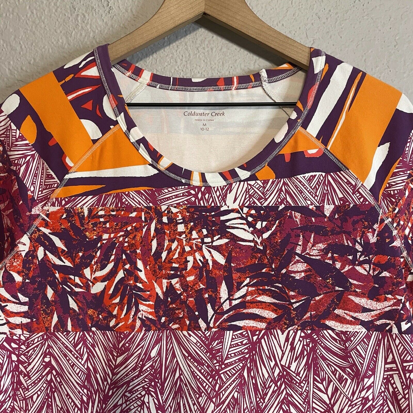 Color Block Leaf Print Tee