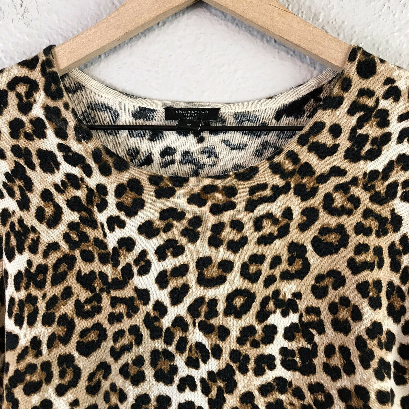 Leopard Print Short Sleeve Sweater