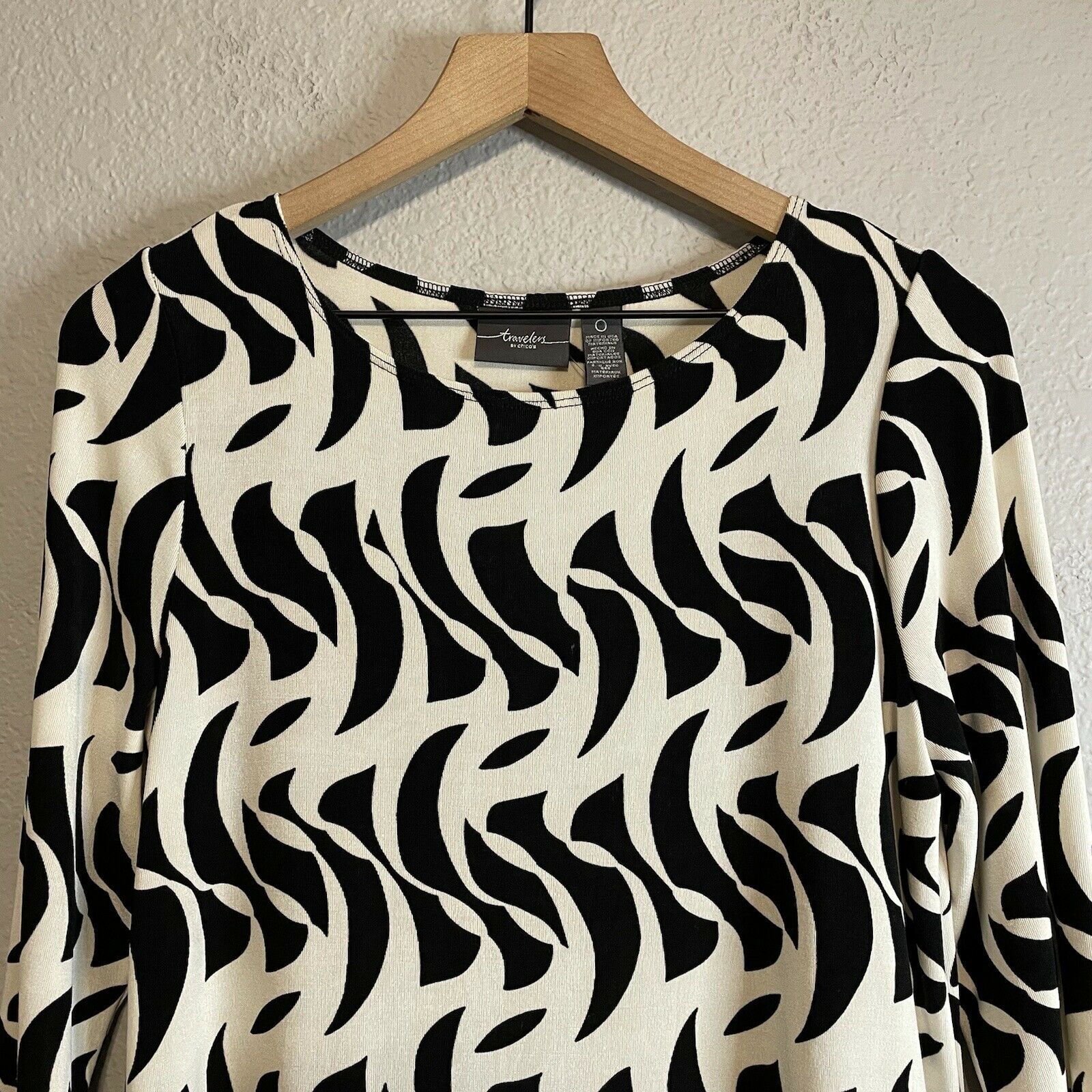 Geometric Stretch Blouse