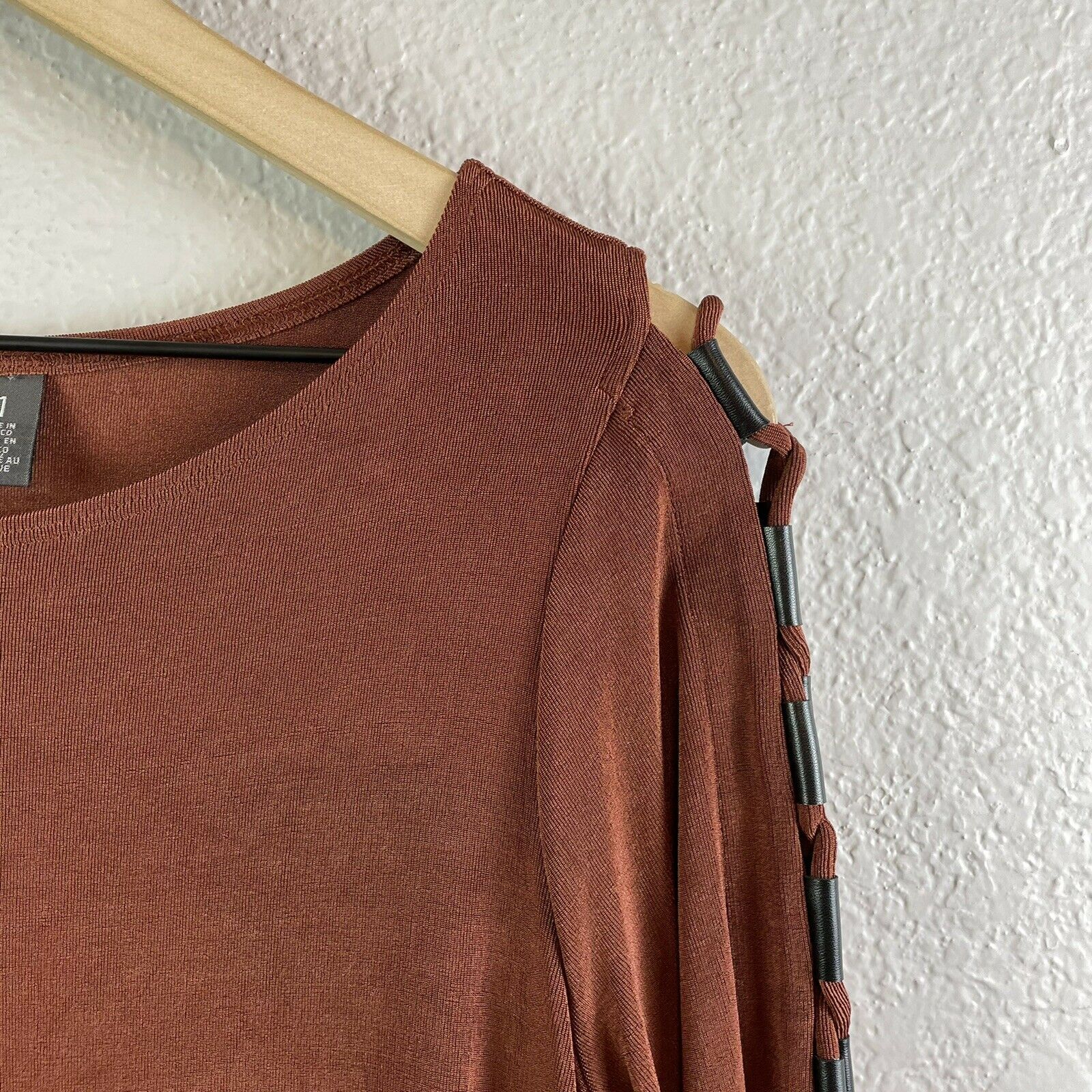 Open Tabbed Sleeve Top