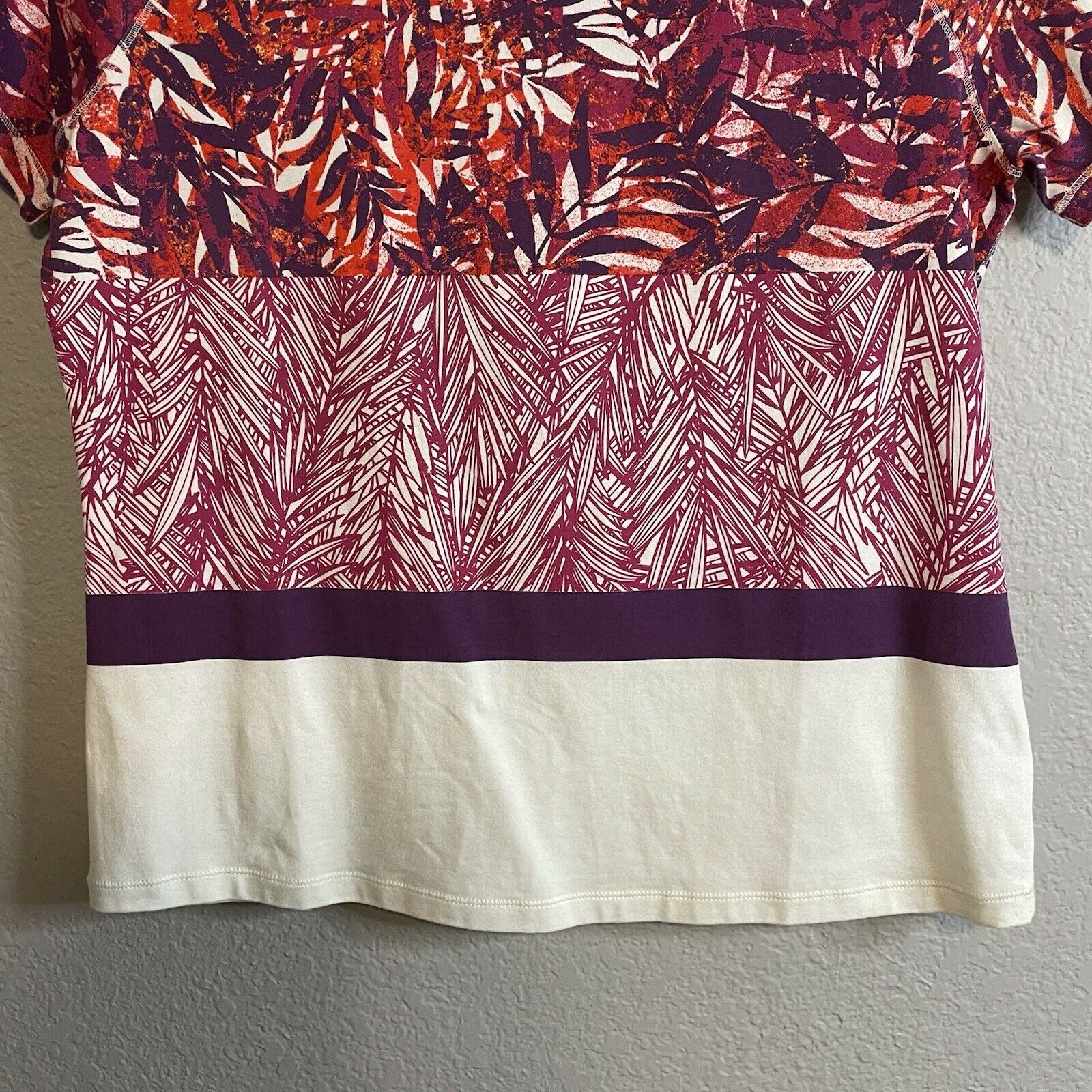 Color Block Leaf Print Tee