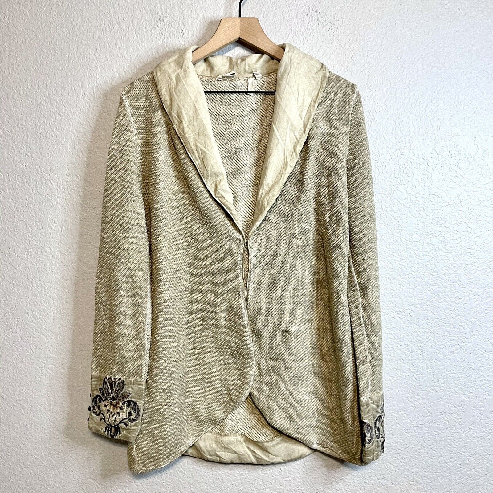 Tapestry Knit Cardigan